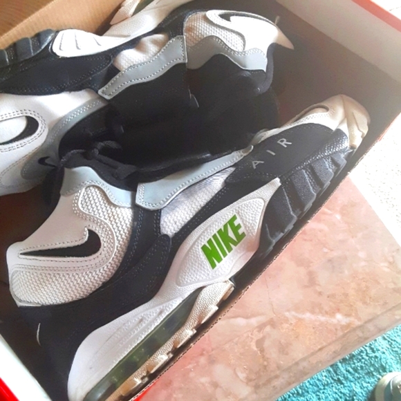 Nike Air Max Speed Turf Chlorophyll 525225 103 Mens size 13 with Box 2018 - Picture 8 of 12